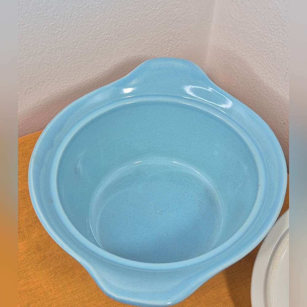 Cameron Clay Scandia Oven Proof Covered Casserole Dish Light Blue 1 qt MCM - Picture 6 of 12